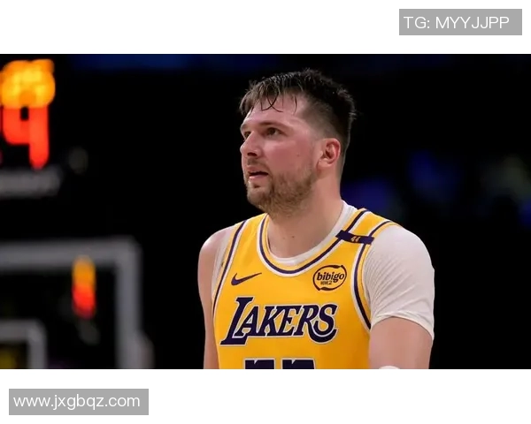 东契奇42+7+8！湖人12分不敌国王，看数据：他是头号罪人！