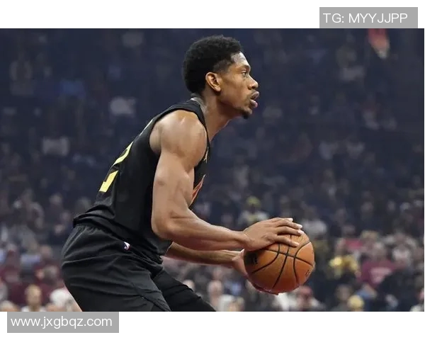 仅隔半分钟!亨特强攻造杀伤 黄蜂也选择挑战但失败了